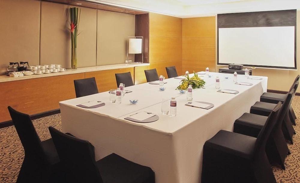 סבו Quest Serviced Residences מראה חיצוני תמונה