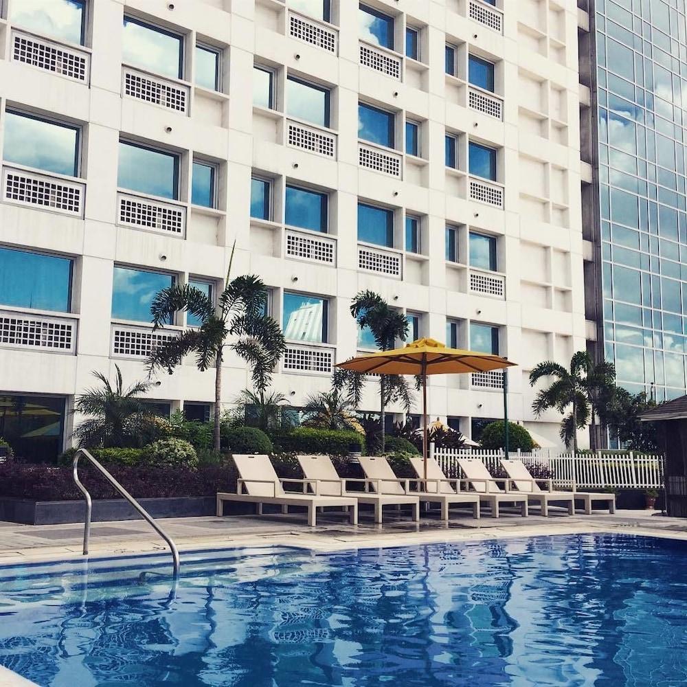 סבו Quest Serviced Residences מראה חיצוני תמונה